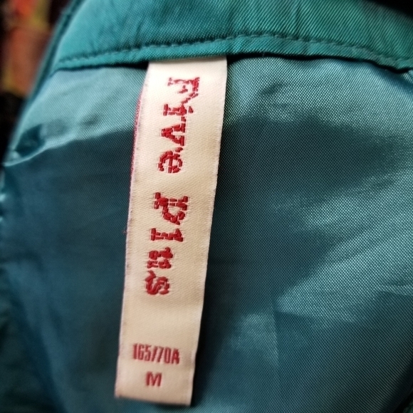 Cottagecore Feminien Pretty green teal embroidered shorts - Picture 9 of 10